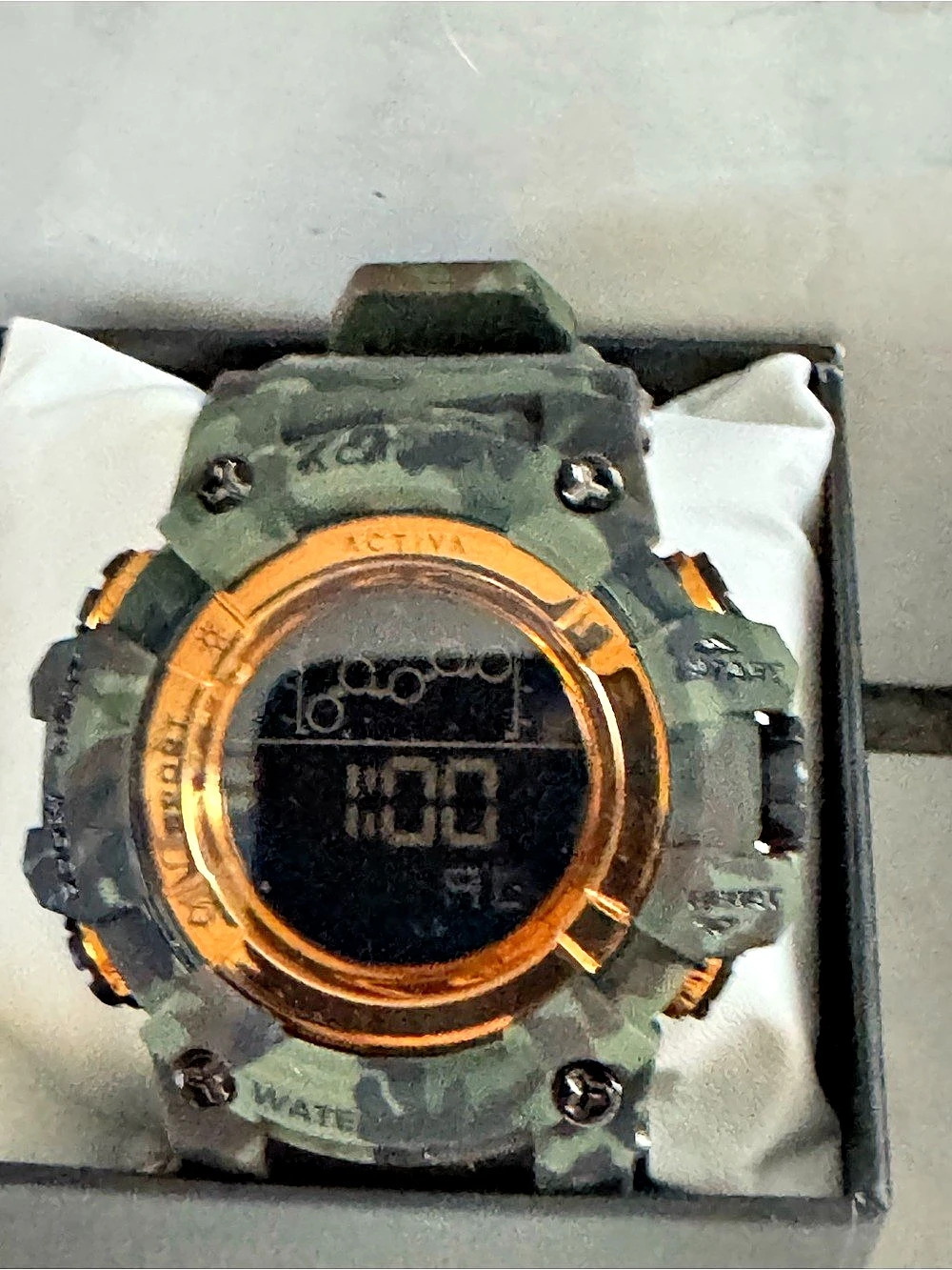 Lot of 4 Invicta Watches - Picture 5 of 5